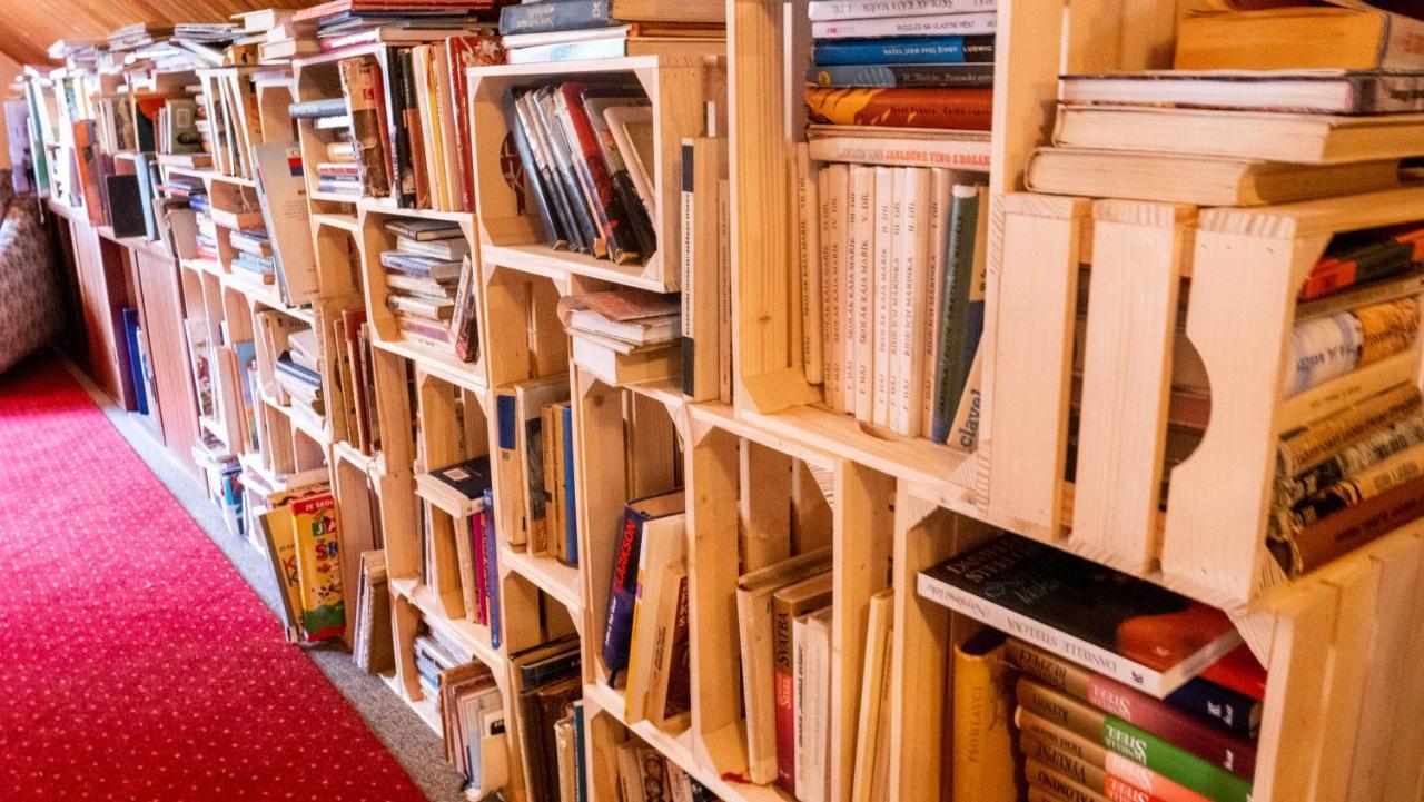 Penzion Pod Houskou Blatce Dış mekan fotoğraf